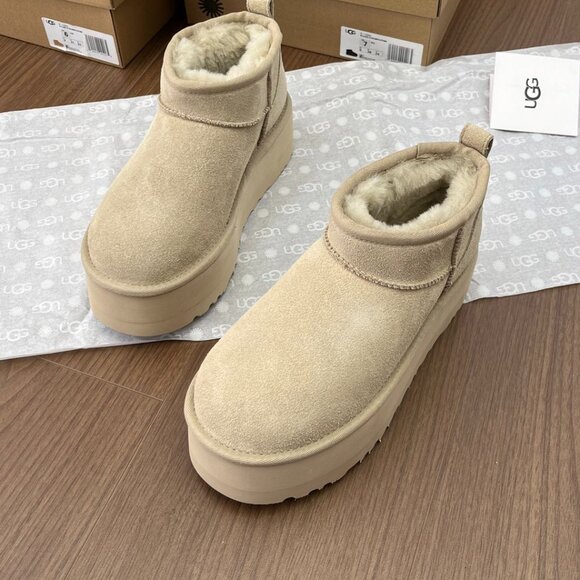 UGG Ultra Mini Platform - Picture 2 of 5